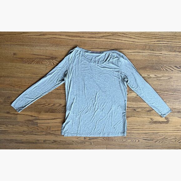 FOURLAPS Gray Long Sleeve Active Performance Shirt Top Women's Size Medium - Picture 8 of 11